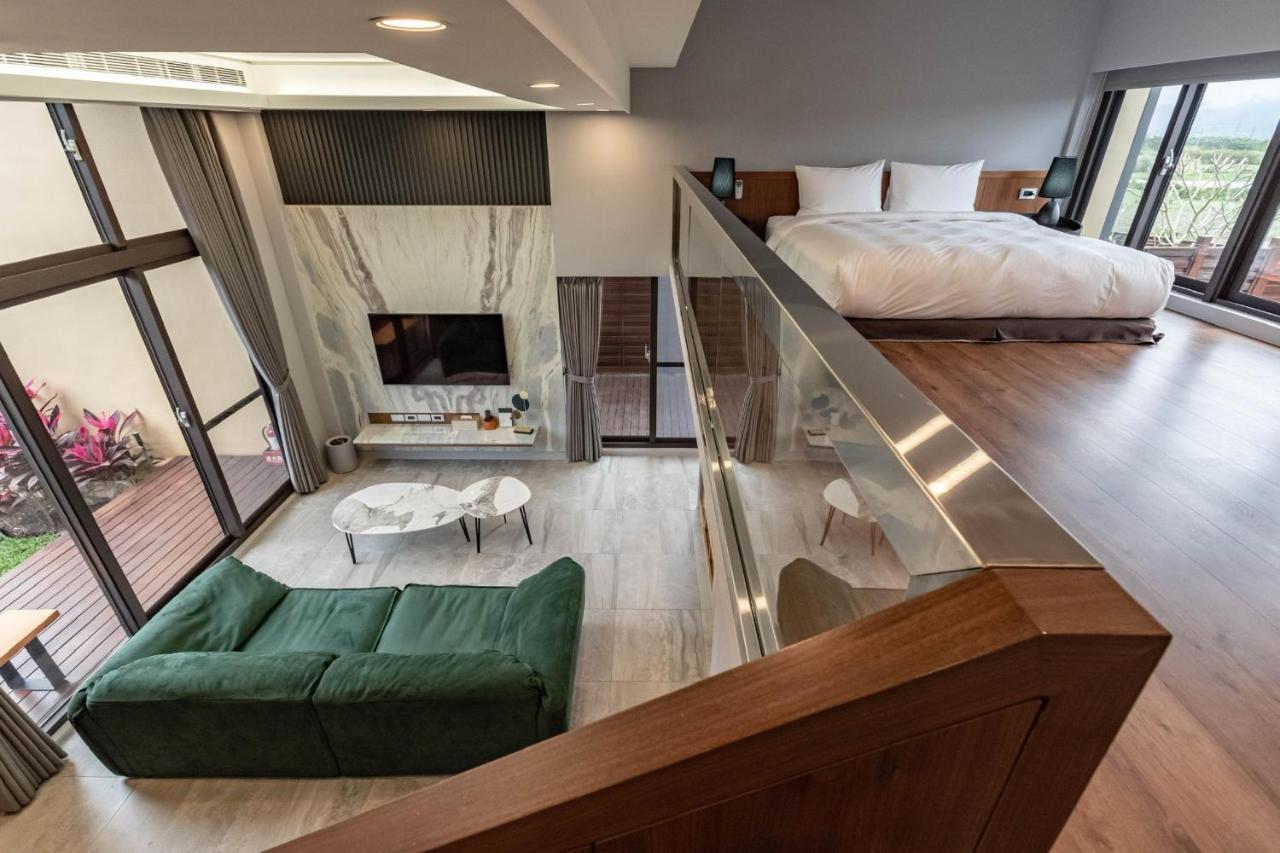 W Starry Villa Руисуи Екстериор снимка