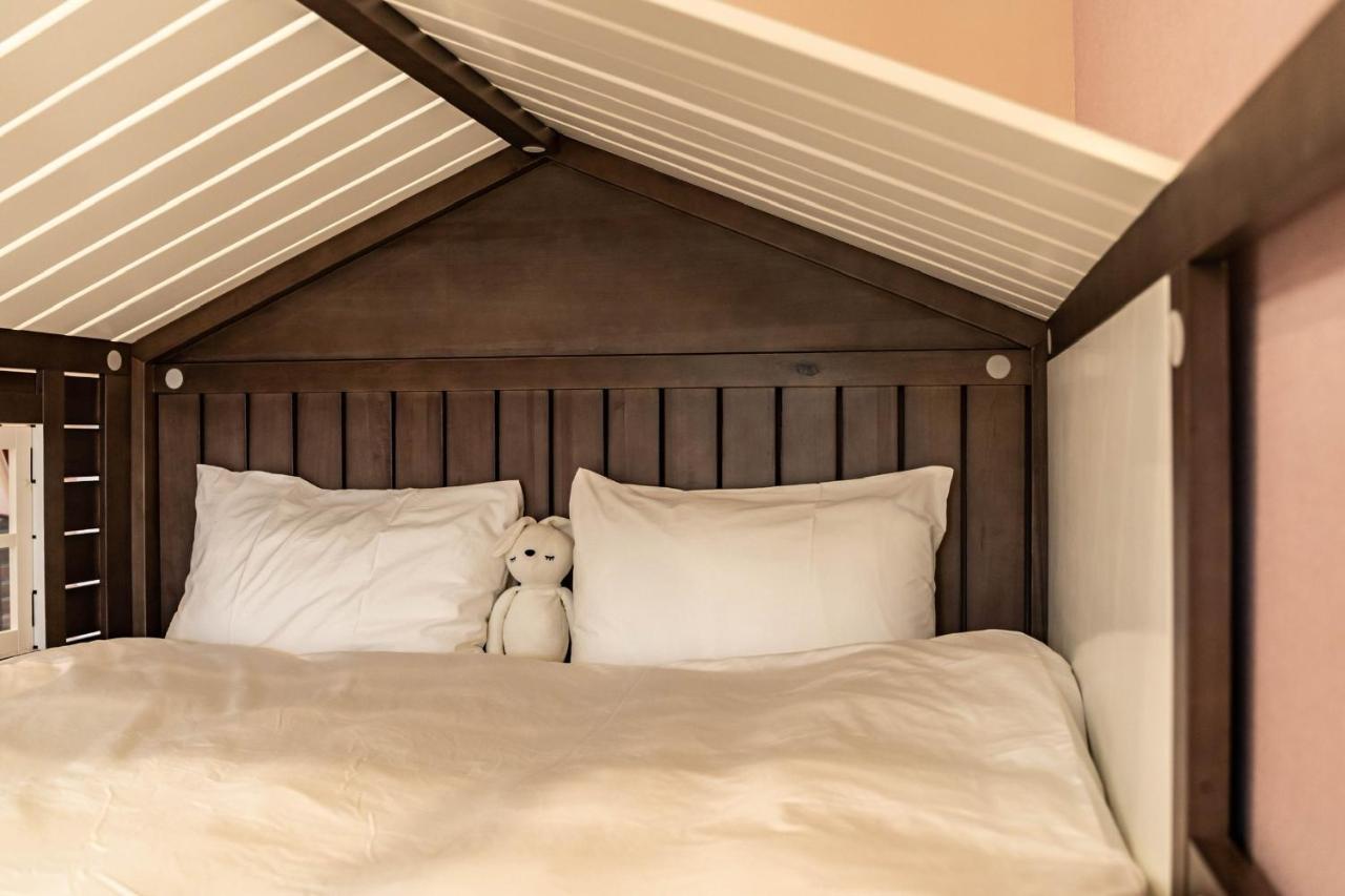 W Starry Villa Руисуи Екстериор снимка