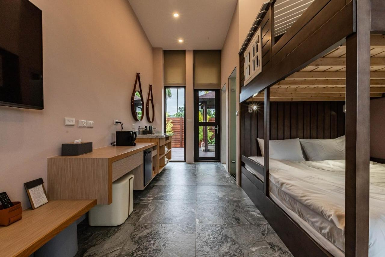 W Starry Villa Руисуи Екстериор снимка